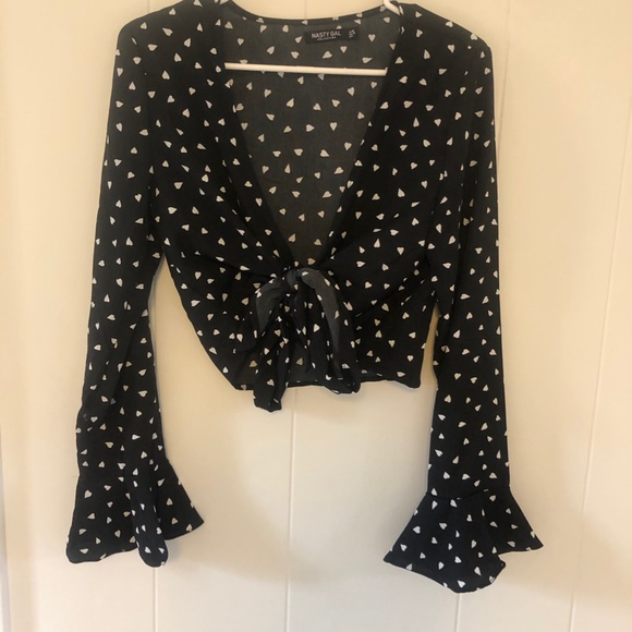 Nasty Gal Cropped Low Cut Tie Shirt - Picture 2 of 3